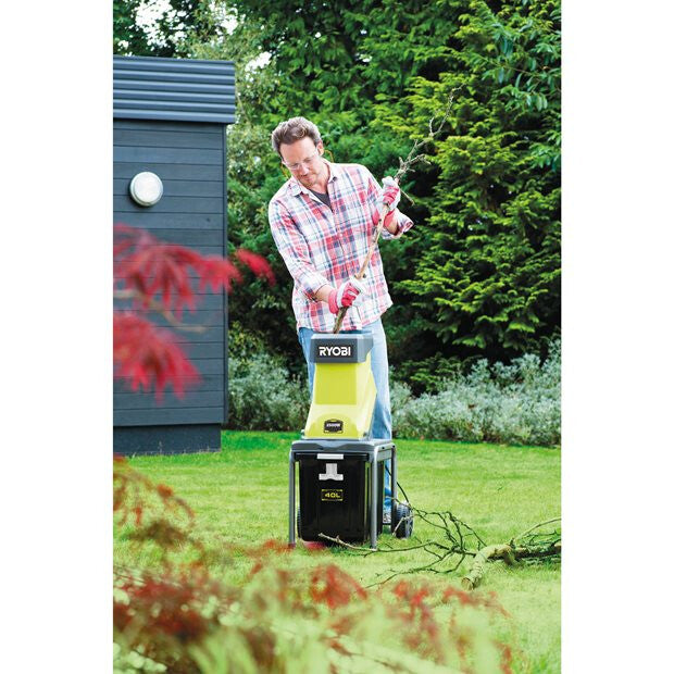 Ryobi RSH2545B trädgårdskompostkvarnar 2500 W 40 l Blade