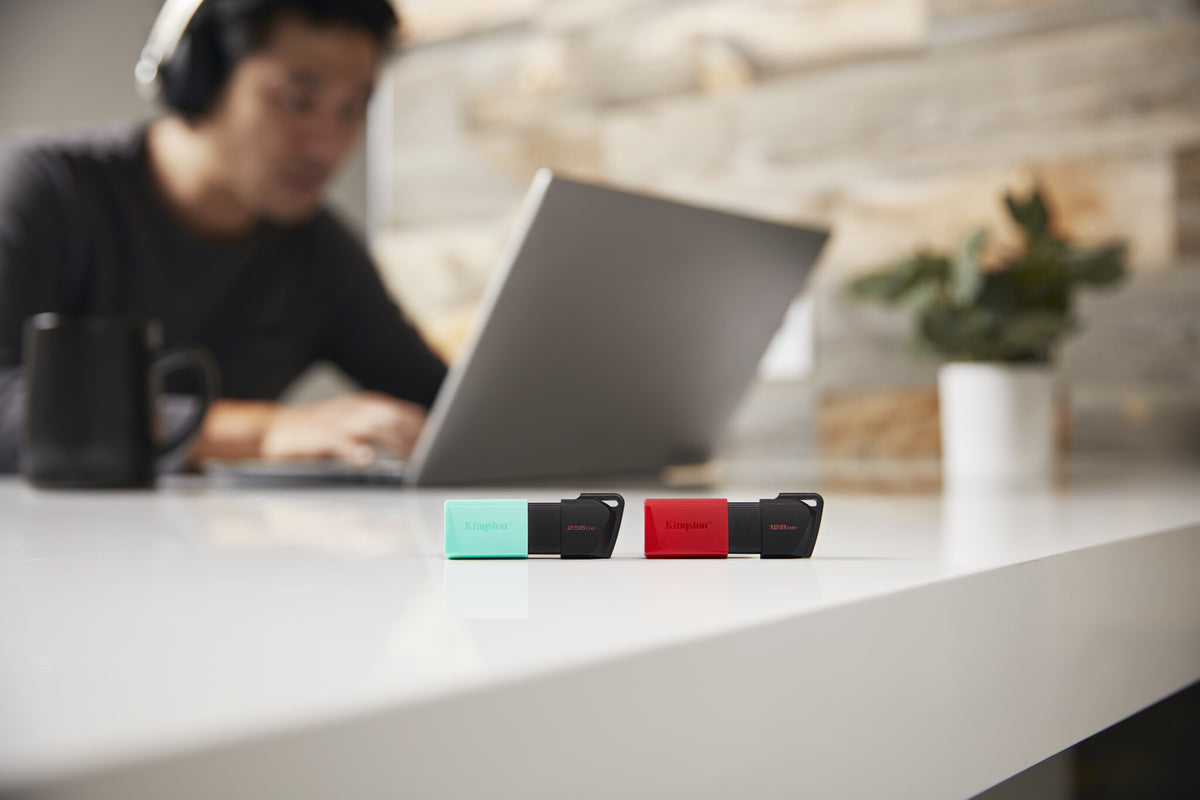 Kingston Technology DataTraveler Exodia M USB-sticka 128 GB USB Type-A 3.2 Gen 1 (3.1 Gen 1) Svart, Röd